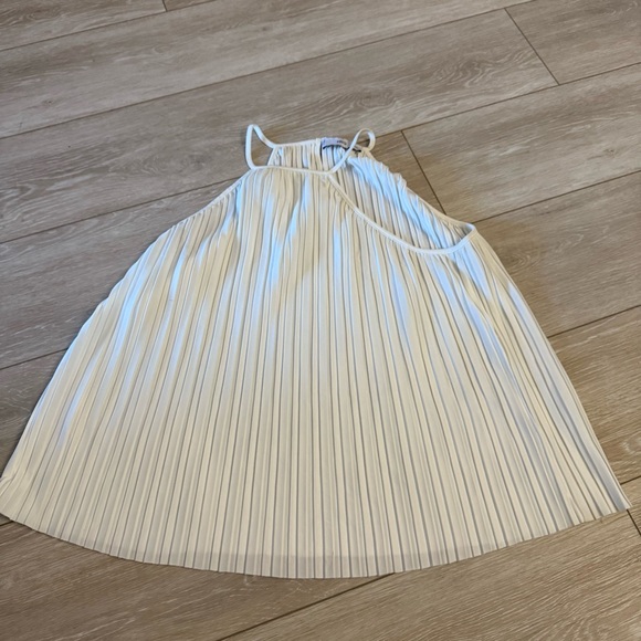 9 piece reseller bundle Diane Von Furstenberg underarmour Vince. Uniqlo j crew - Picture 13 of 16